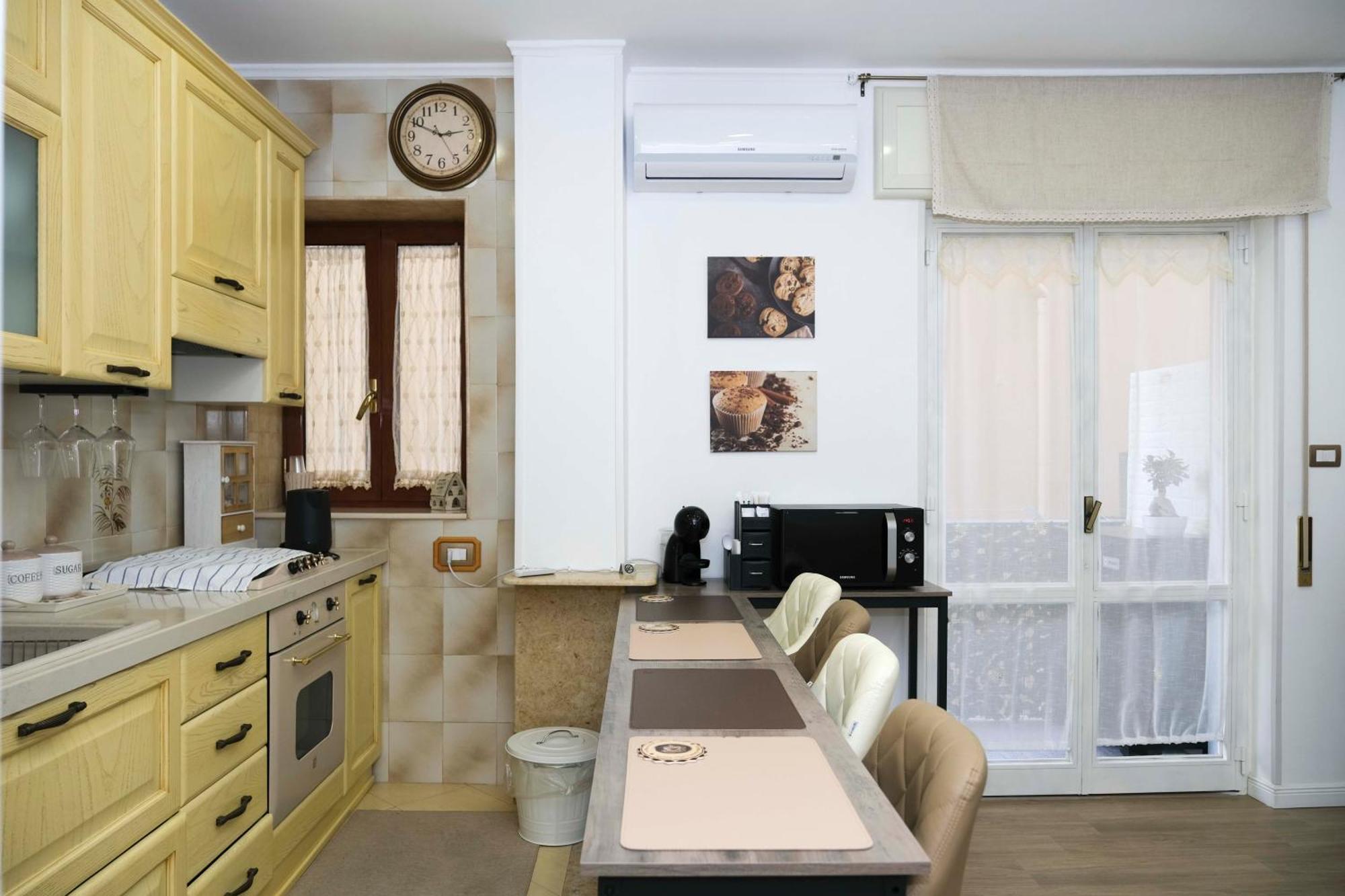 White Butterfly Home เนเปิลส์ ภายนอก รูปภาพ