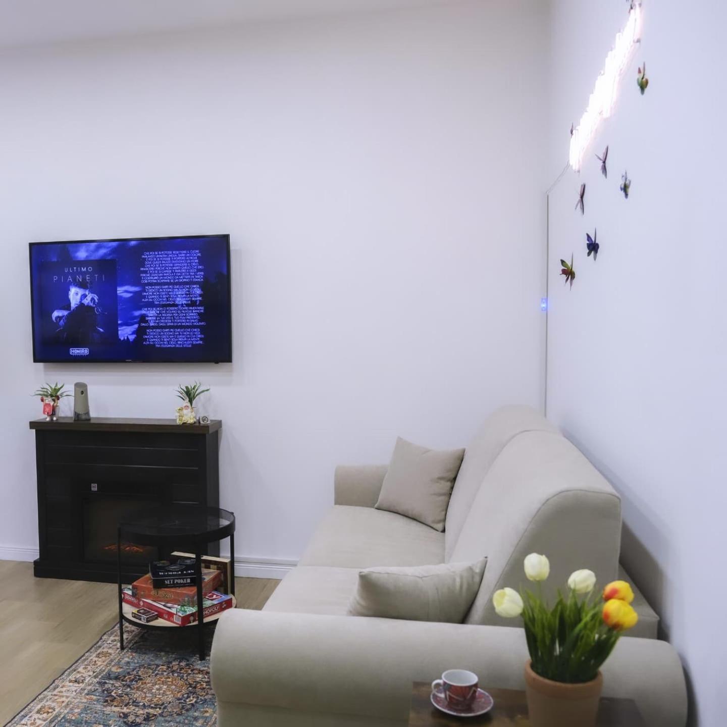 White Butterfly Home เนเปิลส์ ภายนอก รูปภาพ