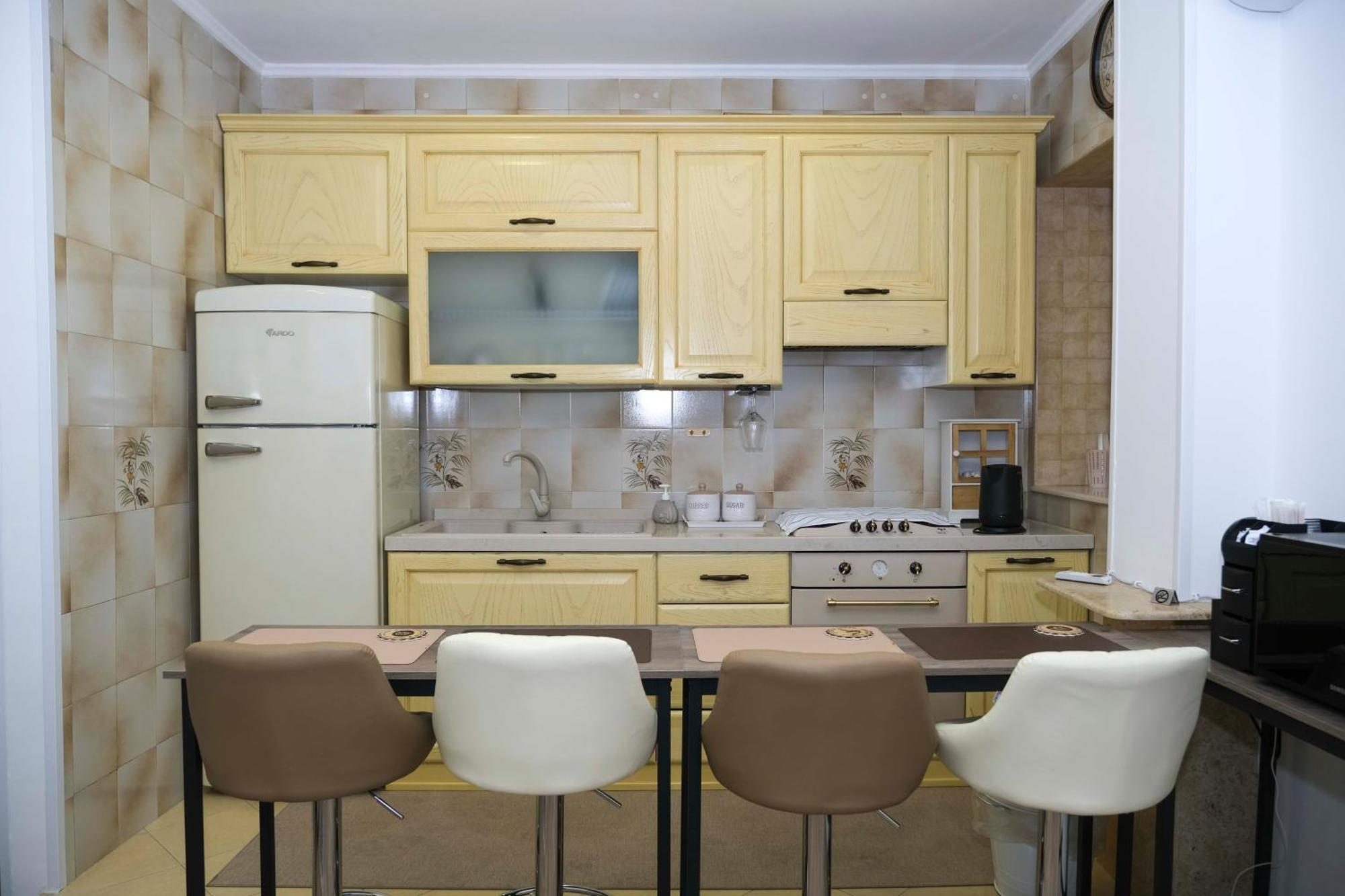 White Butterfly Home เนเปิลส์ ภายนอก รูปภาพ